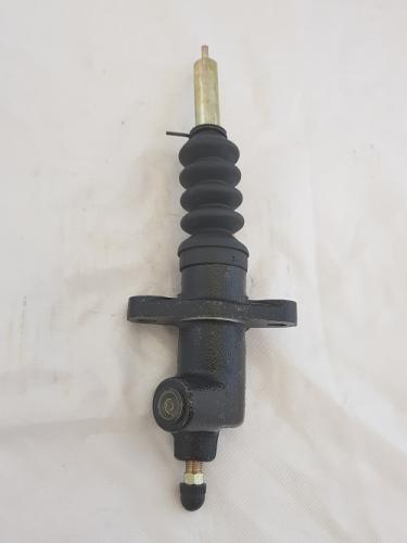 CYLINDER, CLUTCH SLAVE