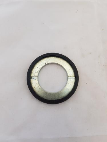 SEAL, STEERING IDLER