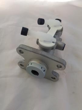 CYLINDER, BRAKE MASTER