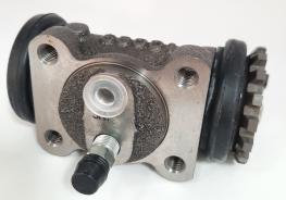 WHEEL CYLINDER , FRONT