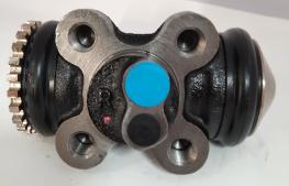CYLINDER,WHEEL RH REAR