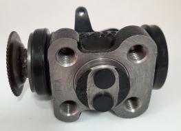CYLINDER,WHEEL RH REAR