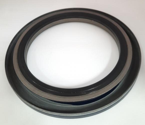 SEAL, CRANK REAR